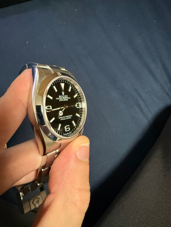 ロレックス エクスプローラー 12427（高級時計）の商品画像 - 査定依頼日：2025年2月2日 - 最高査定価格：1,220,000円