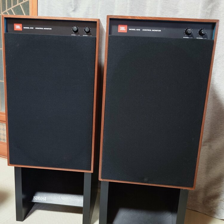 JBL４３１２（オーディオ・スピーカー）の商品画像 - 査定依頼日：2026年9月7日 - 最高査定価格：70,000円