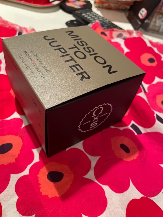 OMEGA×SWATCH  mission TO jupiter（ブランド財布・小物）の商品画像 - 査定依頼日：2025年10月25日 - 最高査定価格：20,000円