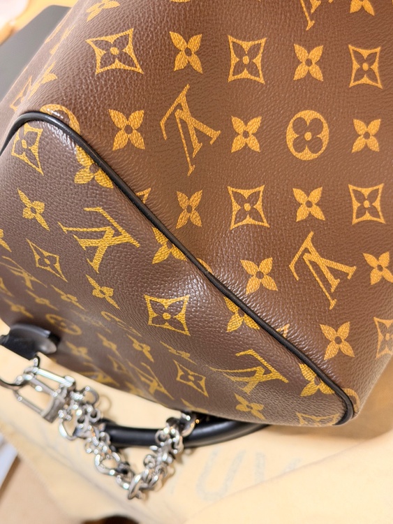 speedy30 soft dark（ブランドバッグ）の商品画像 - 査定依頼日：2026年3月21日 - 最高査定価格：380,000円