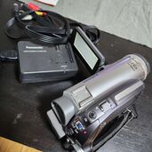 VDR-D310-S DVDビデオカメラ（カメラ）の商品画像 - 査定依頼日：2025年10月18日 - 最高査定価格：100,000円