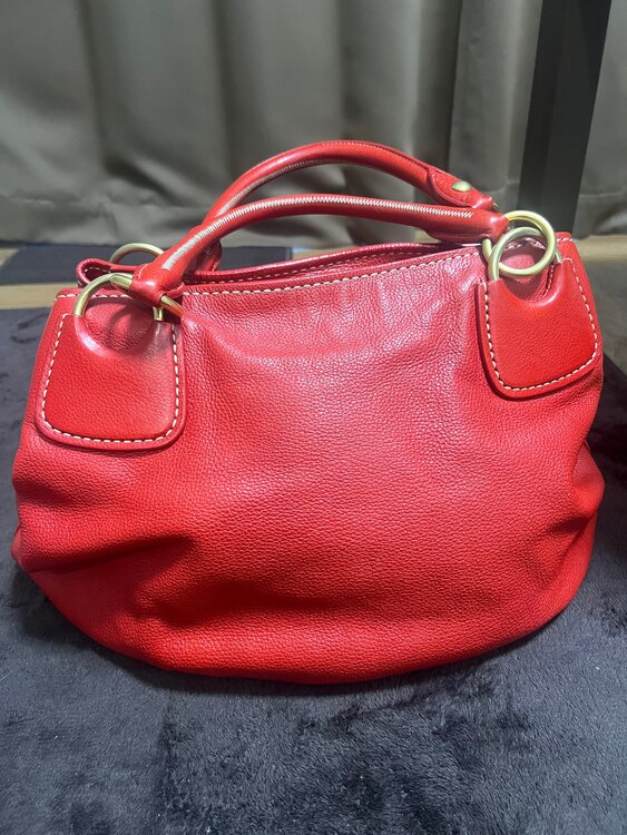 ミュウミュウ  （ブランドバッグ）の商品画像 - 査定依頼日：2025年3月7日 - 最高査定価格：20,000円