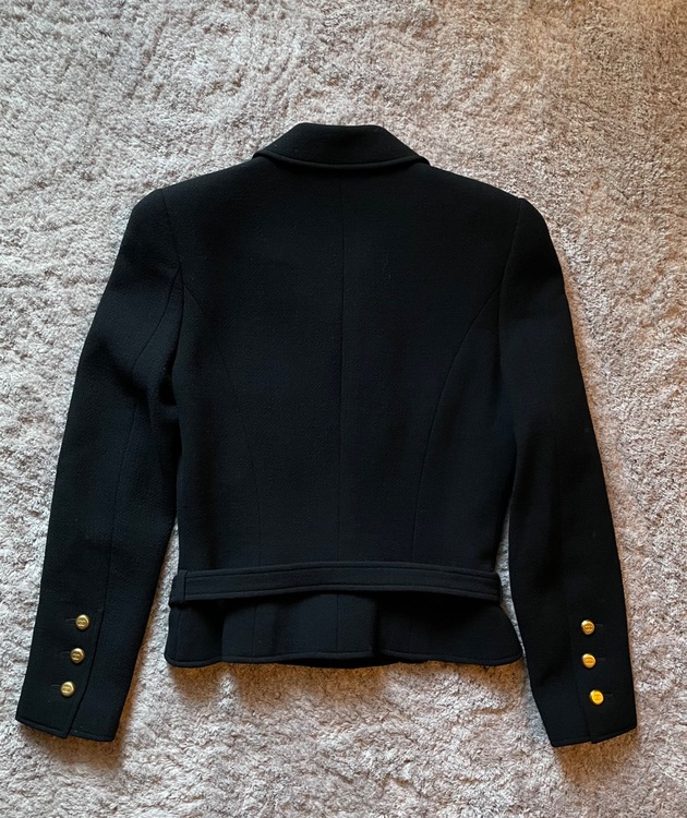 ヴィンテージシャネルスーツ（古着・ファッション）の商品画像 - 査定依頼日：2025年9月16日 - 最高査定価格：100,000円