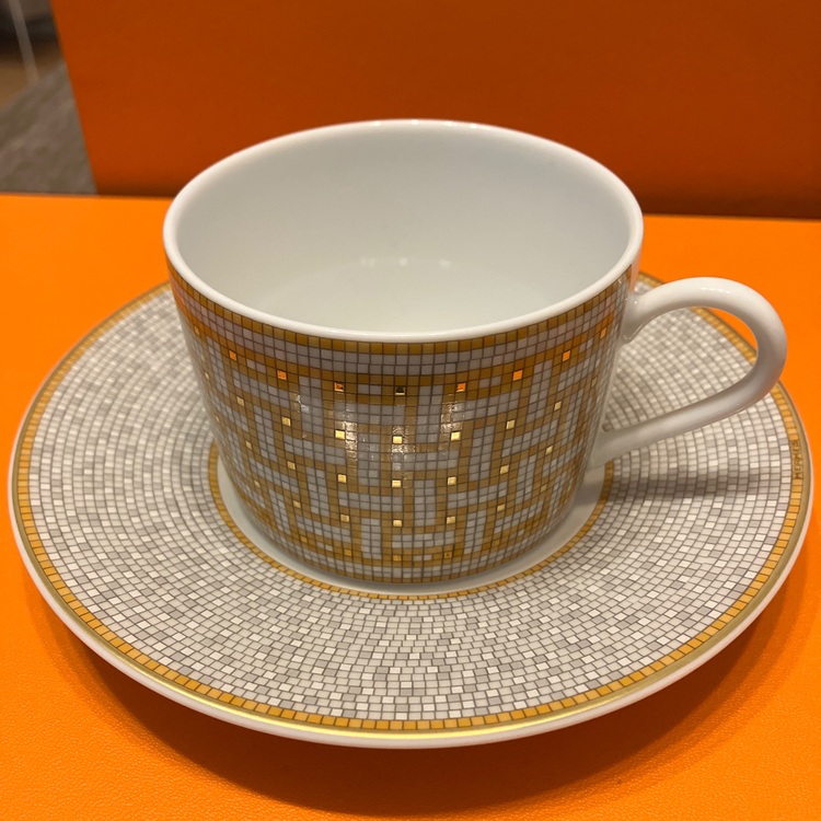 エルメス新品《モザイク24》ティーカップ＆ソーサー　２客セット（食器）の商品画像 - 査定依頼日：2025年8月26日 - 最高査定価格：40,000円