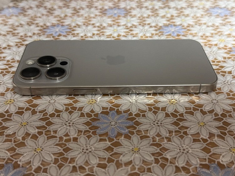 iPhone15ProMax（スマホ）の商品画像 - 査定依頼日：2025年10月6日 - 最高査定価格：100,000円