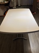 昇降式ダイニングテーブル（家具・寝具）の商品画像 - 査定依頼日：2025年7月14日 - 最高査定価格：100円