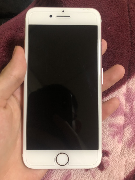 iPhone7（スマホ）の商品画像 - 査定依頼日：2020年11月19日 - 最高査定価格：15,000円