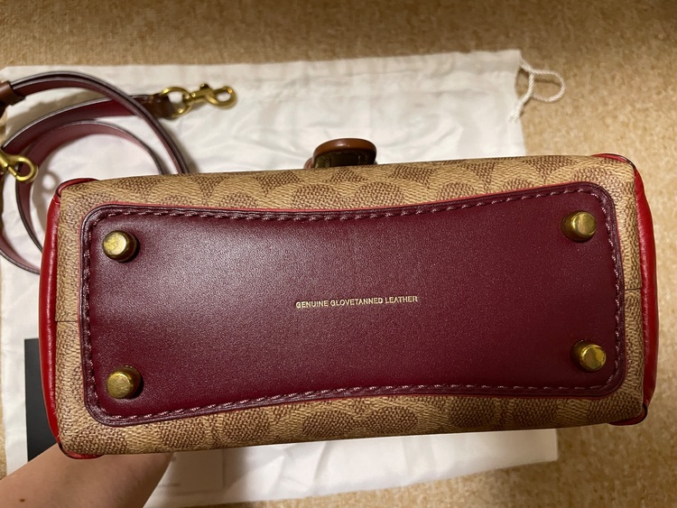 その他 コーチ （ブランドバッグ）の商品画像 - 査定依頼日：2025年9月27日 - 最高査定価格：3,000円