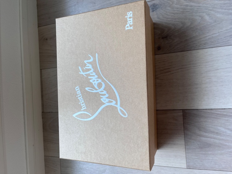 CRISTACORA 85 CREPE STIN/GG（古着・ファッション）の商品画像 - 査定依頼日：2025年10月29日 - 最高査定価格：100,000円