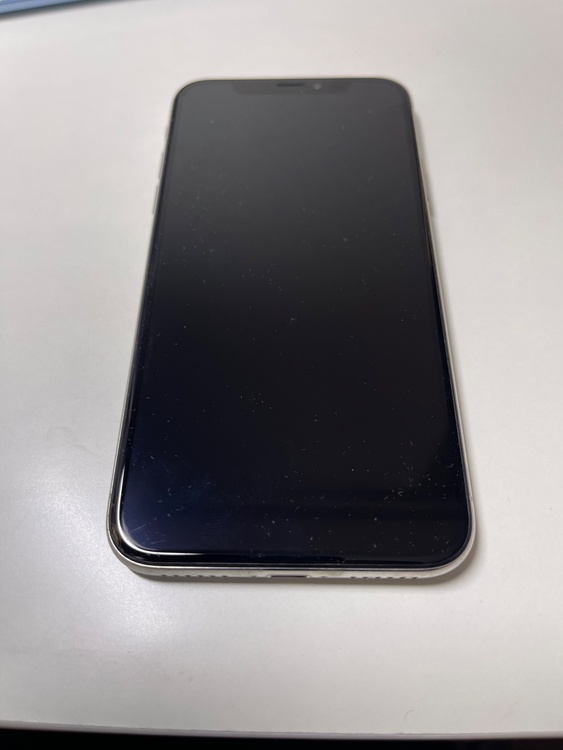 iPhone（スマホ）の商品画像 - 査定依頼日：2026年1月23日 - 最高査定価格：6,000円