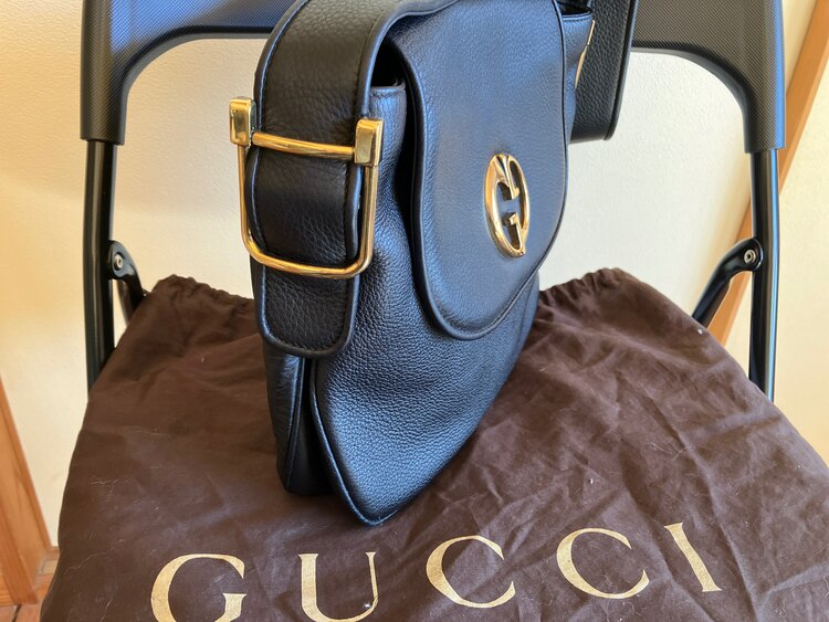 251809（ブランドバッグ）の商品画像 - 査定依頼日：2025年1月31日 - 最高査定価格：30,000円