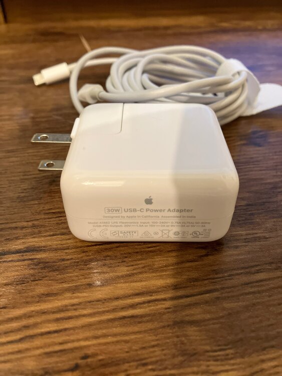 Mac Book air 2019（PC・タブレット）の商品画像 - 査定依頼日：2025年4月2日 - 最高査定価格：22,000円