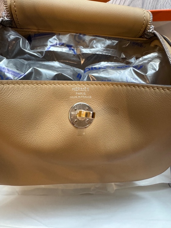 エルメス リンディ （ブランドバッグ）の商品画像 - 査定依頼日：2025年7月1日 - 最高査定価格：1,070,000円