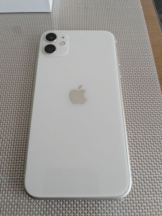 iPhone11　MWLU2J/A（スマホ）の商品画像 - 査定依頼日：2025年6月14日 - 最高査定価格：22,000円