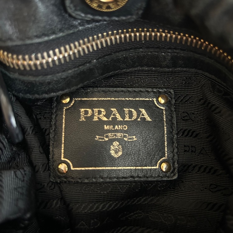 サイドリボン 2WAYトートバッグ　黒　レザー　ゴールド金具（ブランドバッグ）の商品画像 - 査定依頼日：2025年8月30日 - 最高査定価格：36,000円