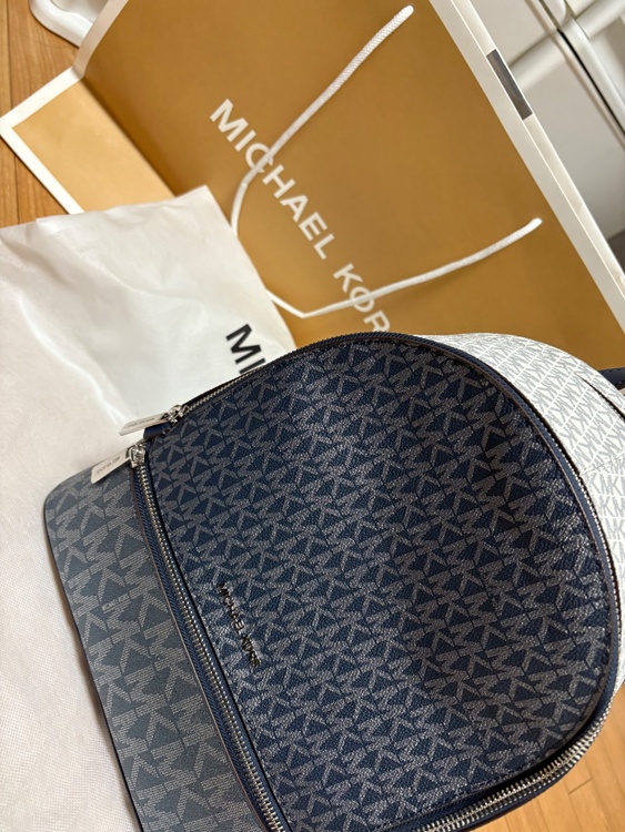 その他 その他 （ブランドバッグ）の商品画像 - 査定依頼日：2026年2月8日 - 最高査定価格：7,000円