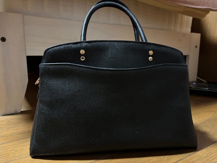 COACH ブラックレザー ショルダーバッグ（ブランドバッグ）の商品画像 - 査定依頼日：2025年3月23日 - 最高査定価格：2,000円