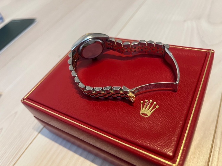 ロレックス デイトジャスト 179171G ぴ（高級時計）の商品画像 - 査定依頼日：2025年10月5日 - 最高査定価格：1,200,000円