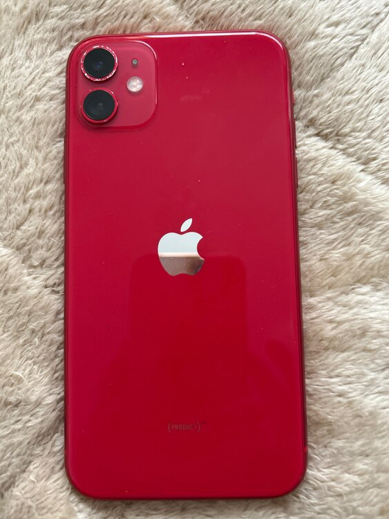 レッド（スマホ）の商品画像 - 査定依頼日：2025年4月19日 - 最高査定価格：21,000円