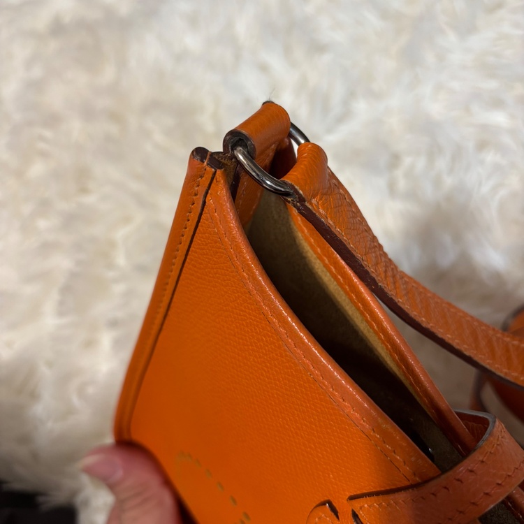 エルメス エブリン （ブランドバッグ）の商品画像 - 査定依頼日：2026年3月5日 - 最高査定価格：300,000円