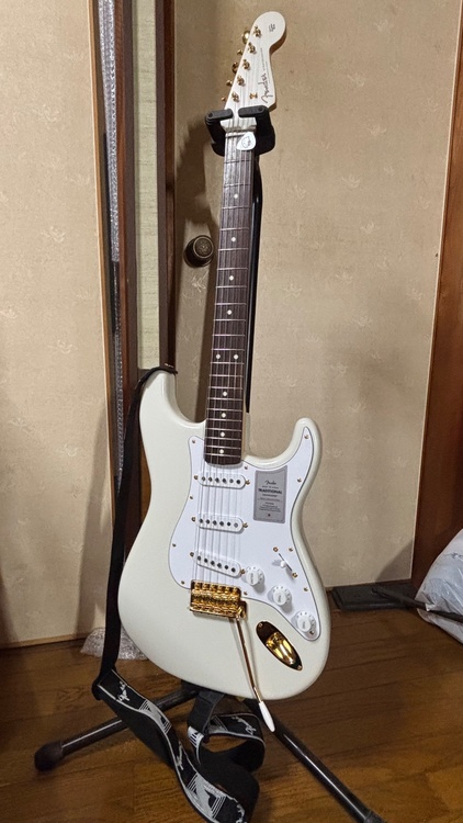 2025 Collection 60s Stratocaster（ピアノ・楽器・PA機材）の商品画像 - 査定依頼日：2026年4月27日 - 最高査定価格：80,000円