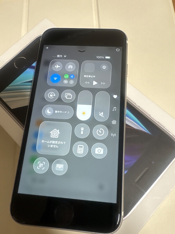 iPhone SE (第 2 世代) 128GB SIMフリー（スマホ）の商品画像 - 査定依頼日：2026年4月17日 - 最高査定価格：15,000円