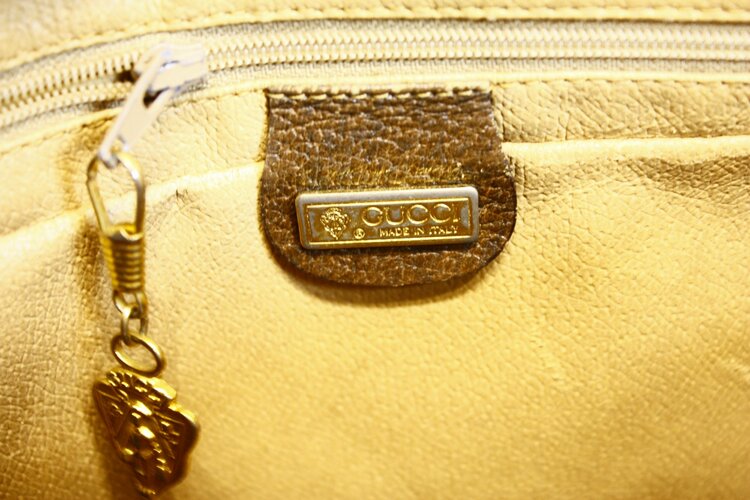 GUCCI GG キャンバス スプリーム ショルダーバッグ PVCレザー 001 58 0918（ブランドバッグ）の商品画像 - 査定依頼日：2026年10月15日 - 最高査定価格：10,000円