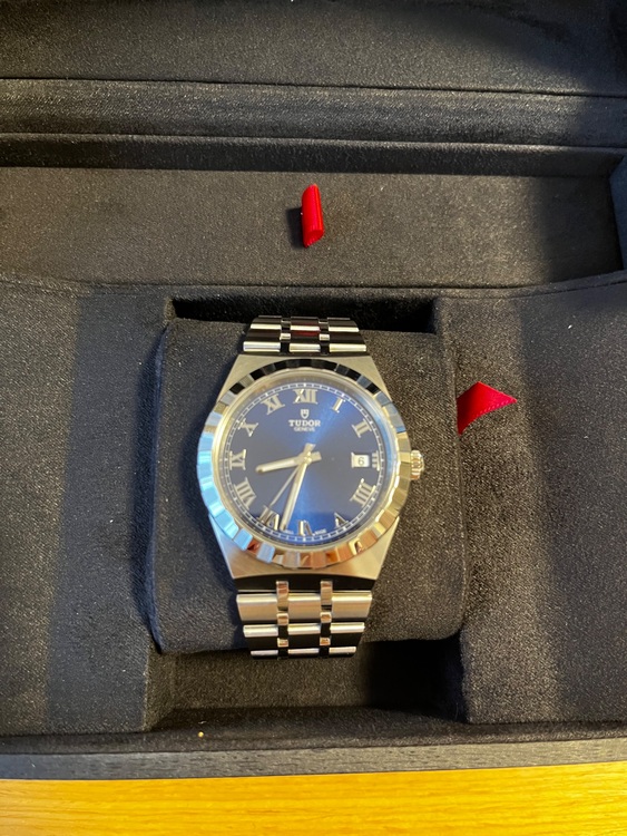 ロイヤル（高級時計）の商品画像 - 査定依頼日：2025年8月18日 - 最高査定価格：245,000円