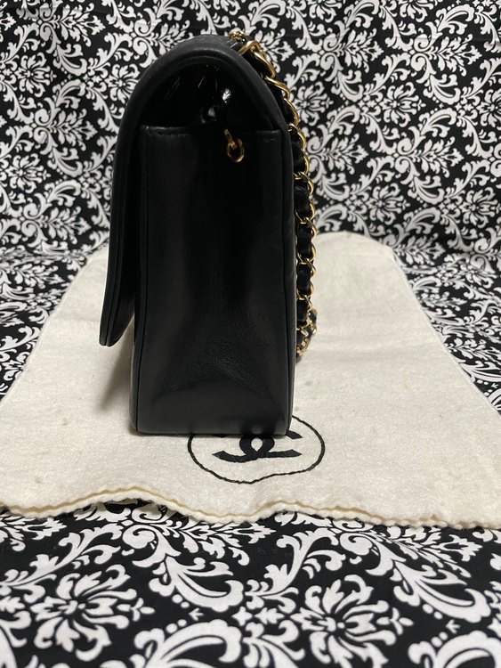 ダイアナフラップ25（ブランドバッグ）の商品画像 - 査定依頼日：2023年1月20日