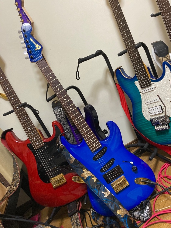 Jakeシグ青（ピアノ・楽器・PA機材）の商品画像 - 査定依頼日：2026年4月10日 - 最高査定価格：50,000円