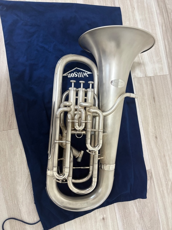 ウィルソン　ユーフォニウム　TA2900SS/GP サテンシルバー　インナーゴールド（ピアノ・楽器・PA機材）の商品画像 - 査定依頼日：2026年7月9日 - 最高査定価格：300,000円