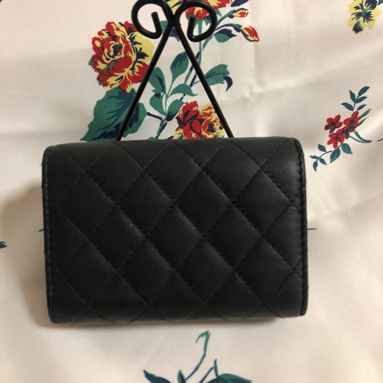 26702487（ブランド財布・小物）の商品画像 - 査定依頼日：2022年7月28日 - 最高査定価格：72,500円