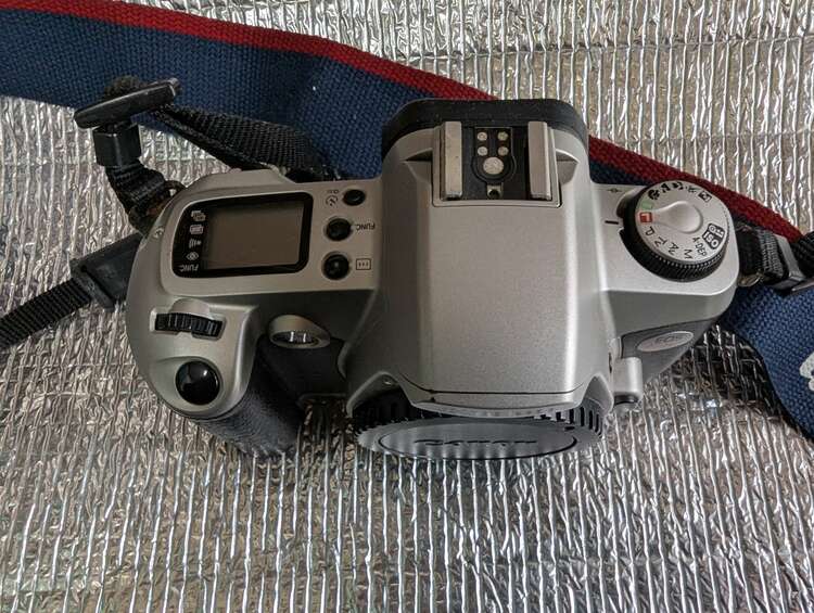 CANONイオスキス（カメラ）の商品画像 - 査定依頼日：2025年3月17日 - 最高査定価格：9,000円