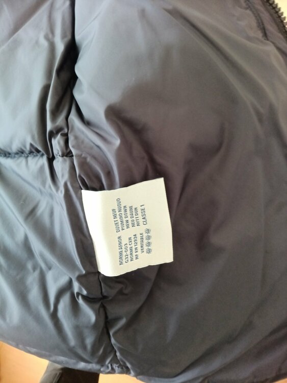 ダウンジャケット　GENIUS（古着・ファッション）の商品画像 - 査定依頼日：2025年12月13日 - 最高査定価格：26,000円