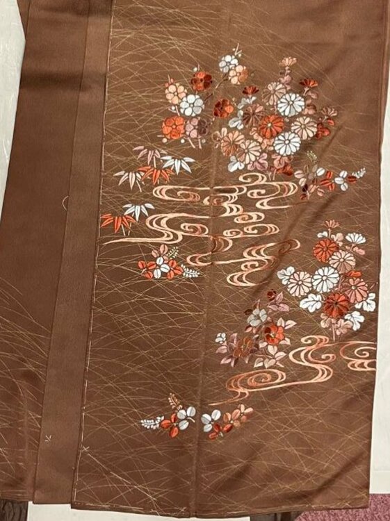 刺繍の訪問着（着物）の商品画像 - 査定依頼日：2026年4月4日 - 最高査定価格：5,000円