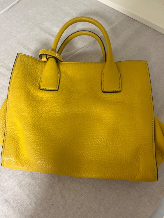 ヴィッテロ ダイノ　BN2317（ブランドバッグ）の商品画像 - 査定依頼日：2025年9月7日 - 最高査定価格：45,000円