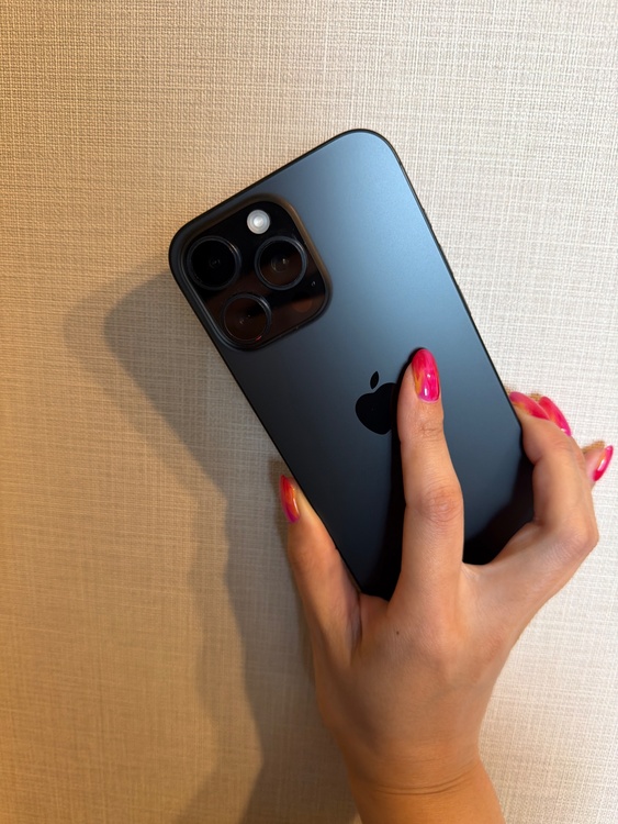 iPhone iPhone 16 Pro Max 256GB SIMフリー（スマホ）の商品画像 - 査定依頼日：2026年6月19日 - 最高査定価格：132,500円