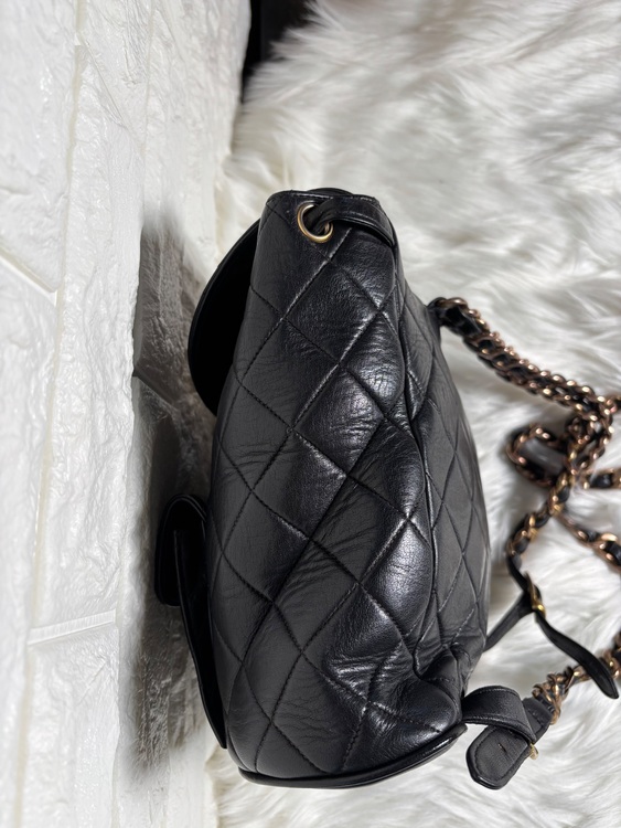 シャネル リュックサック バックパック ゴールド マトラッセ ラム（ブランドバッグ）の商品画像 - 査定依頼日：2025年6月5日 - 最高査定価格：332,000円