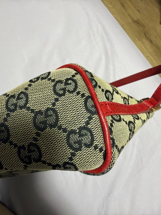 グッチ  （ブランドバッグ）の商品画像 - 査定依頼日：2025年11月30日 - 最高査定価格：23,000円