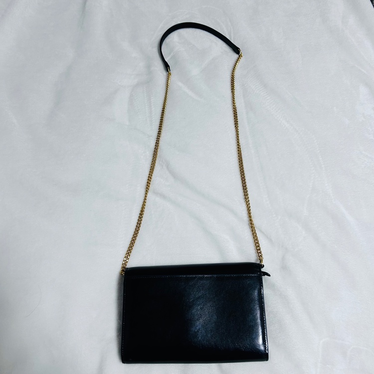 ジミーチュウ  （ブランドバッグ）の商品画像 - 査定依頼日：2026年3月1日 - 最高査定価格：15,000円