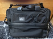 Alpha3 エクスパンダブル ブラック（ブランドバッグ）の商品画像 - 査定依頼日：2021年11月29日 - 最高査定価格：12,000円