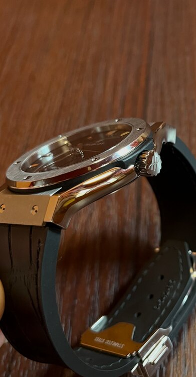 ウブロ クラシックフュージョン （高級時計）の商品画像 - 査定依頼日：2025年4月26日 - 最高査定価格：510,000円