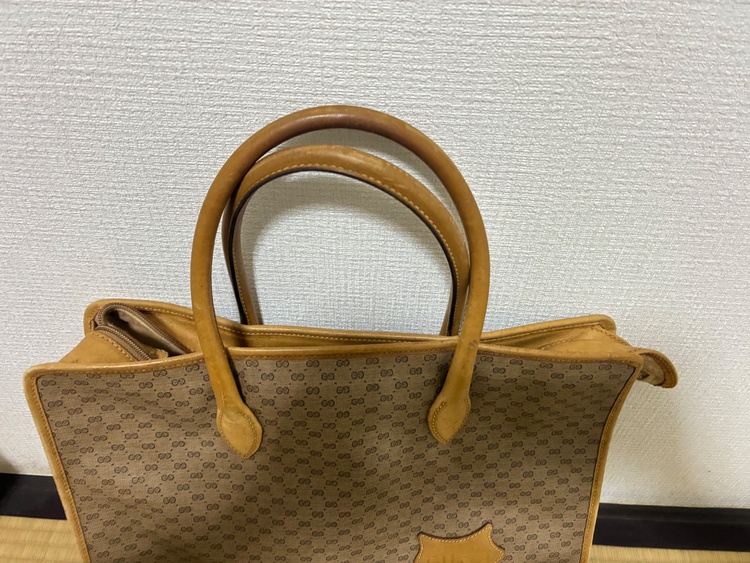 オールドグッチ GG トートバッグ  24･02･3858（ブランドバッグ）の商品画像 - 査定依頼日：2026年2月13日 - 最高査定価格：15,000円