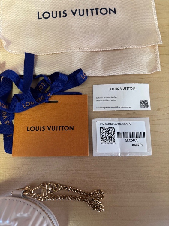ルイヴィトン　貝殻　チャーム　コインケース　小物入れ　M82409　日本未発売（ブランド財布・小物）の商品画像 - 査定依頼日：2025年10月23日 - 最高査定価格：50,000円