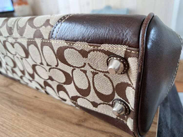 その他 コーチ （ブランドバッグ）の商品画像 - 査定依頼日：2025年3月8日 - 最高査定価格：1,000円