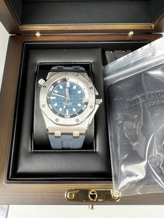 15720ST.OO.A027CA.01（高級時計）の商品画像 - 査定依頼日：2025年8月29日 - 最高査定価格：3,450,000円