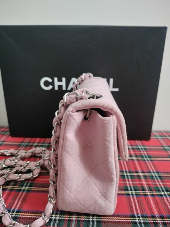 6435813（ブランドバッグ）の商品画像 - 査定依頼日：2025年7月28日 - 最高査定価格：200,000円