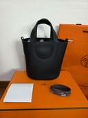 インザループ18（ブランドバッグ）の商品画像 - 査定依頼日：2026年2月5日 - 最高査定価格：720,000円