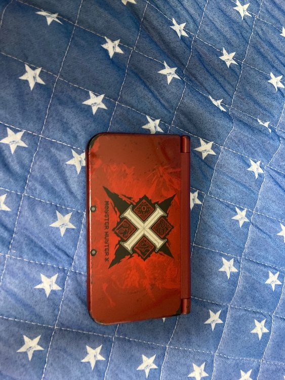 Newニンテンドー3DSLL本体 モンスターハンタークロス スペシャルパック（ゲーム機本体・ゲームソフト）の商品画像 - 査定依頼日：2023年8月26日 - 最高査定価格：13,000円