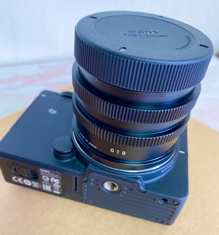 SIGMA F2.8 DG DN KIT（カメラ）の商品画像 - 査定依頼日：2026年3月29日 - 最高査定価格：120,000円